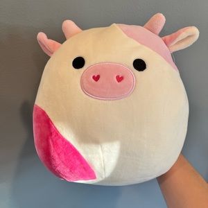 Hard to find Cow Caedyn Squishmallow